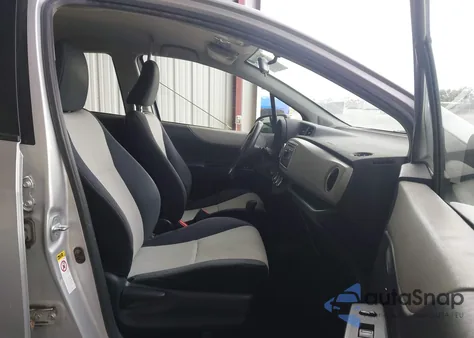 2013 Toyota Yaris Le z USA, uszkodzony, nr VIN JTDKTUD32DD559401